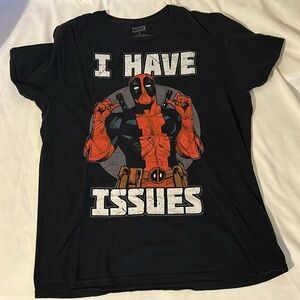 Marvel Dead Pool Front Graphic Men’s Size Large Black Short Sleeve T-Shirt